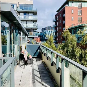 https://charming-duplex-in-grand-canal.dublin-hotelsweb.com