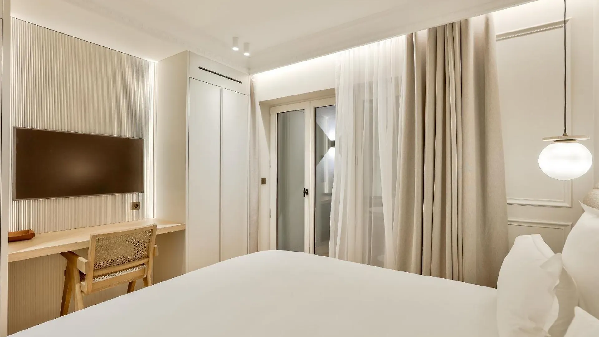Maison Iena - Serviced Apartments On Champs Elysees パリ
