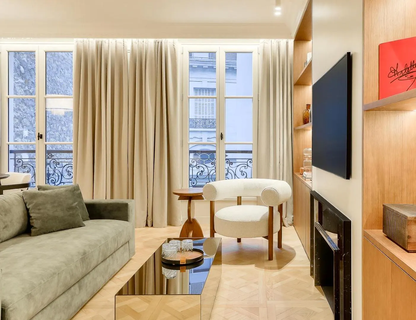 Maison Iena - Serviced Apartments On Champs Elysees パリ