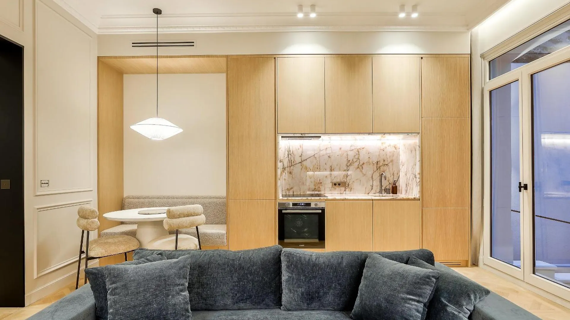Maison Iena - Serviced Apartments On Champs Elysees Paris France