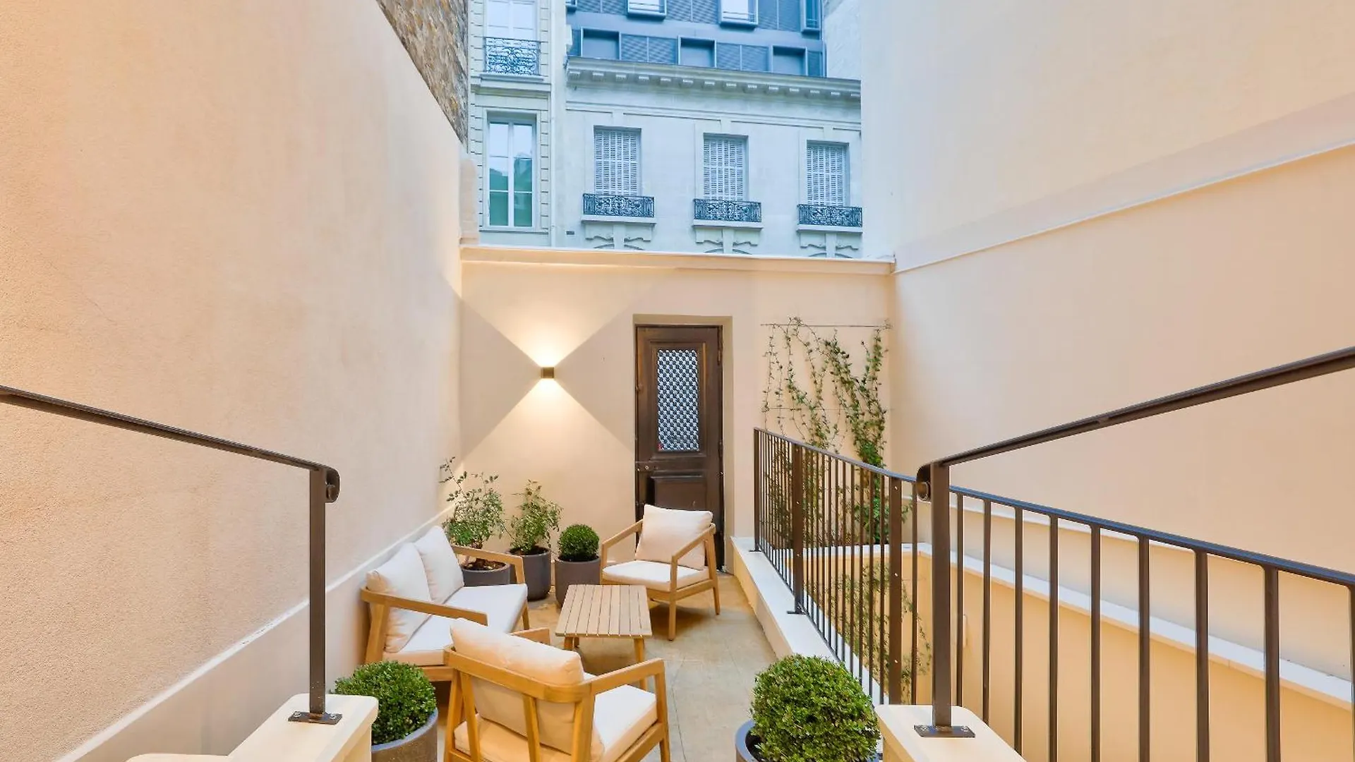 Maison Iena - Serviced Apartments On Champs Elysees パリ 0*,  フランス