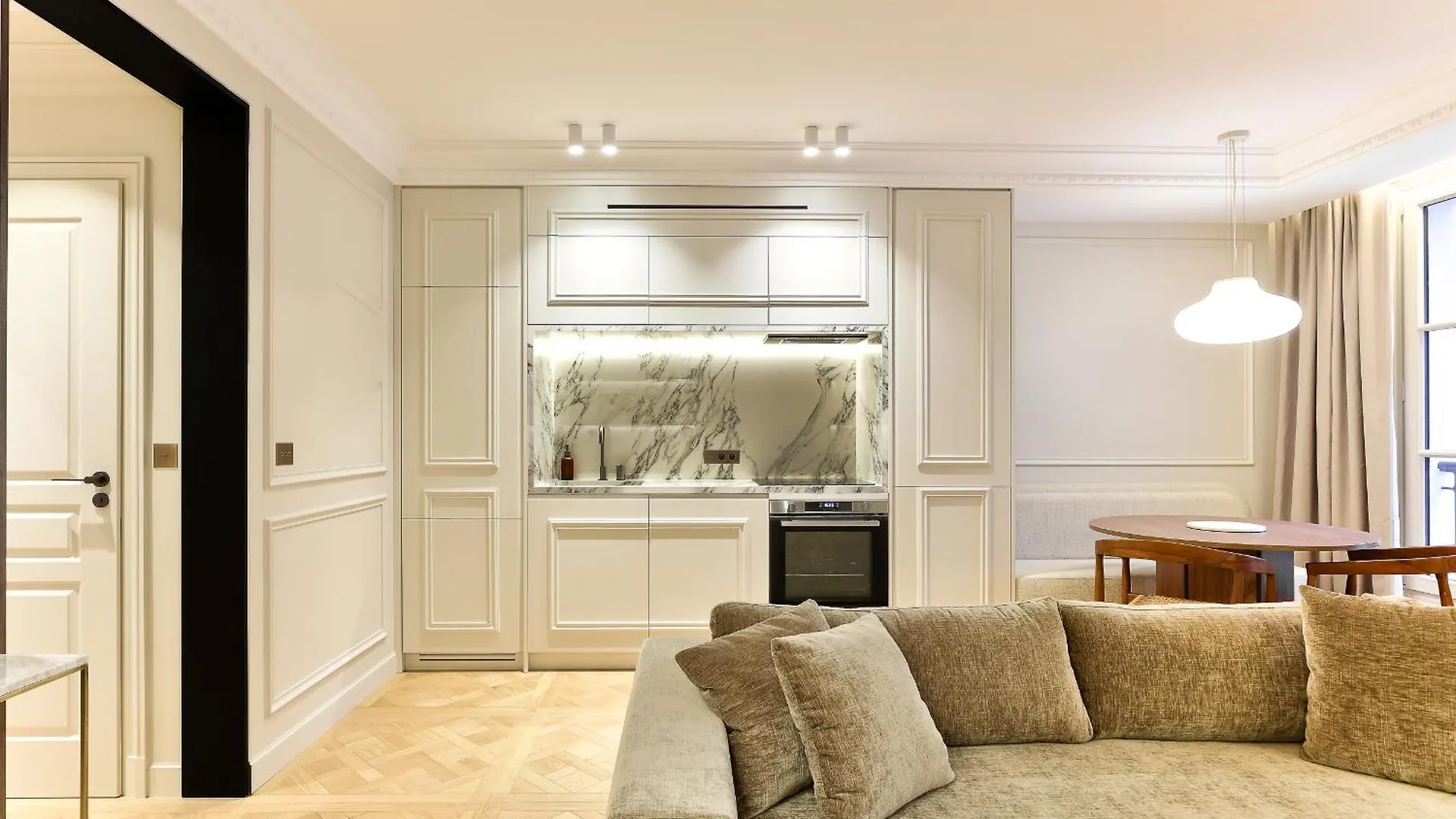 Maison Iena - Serviced Apartments On Champs Elysees パリ 0*,  フランス