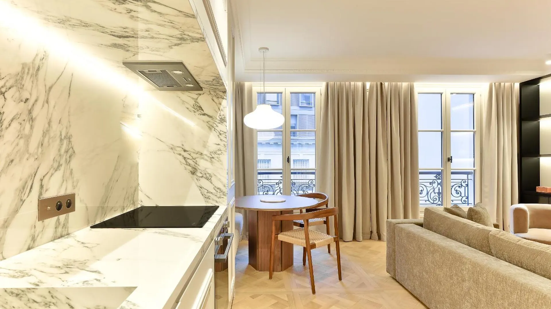 Maison Iena - Serviced Apartments On Champs Elysees パリ
