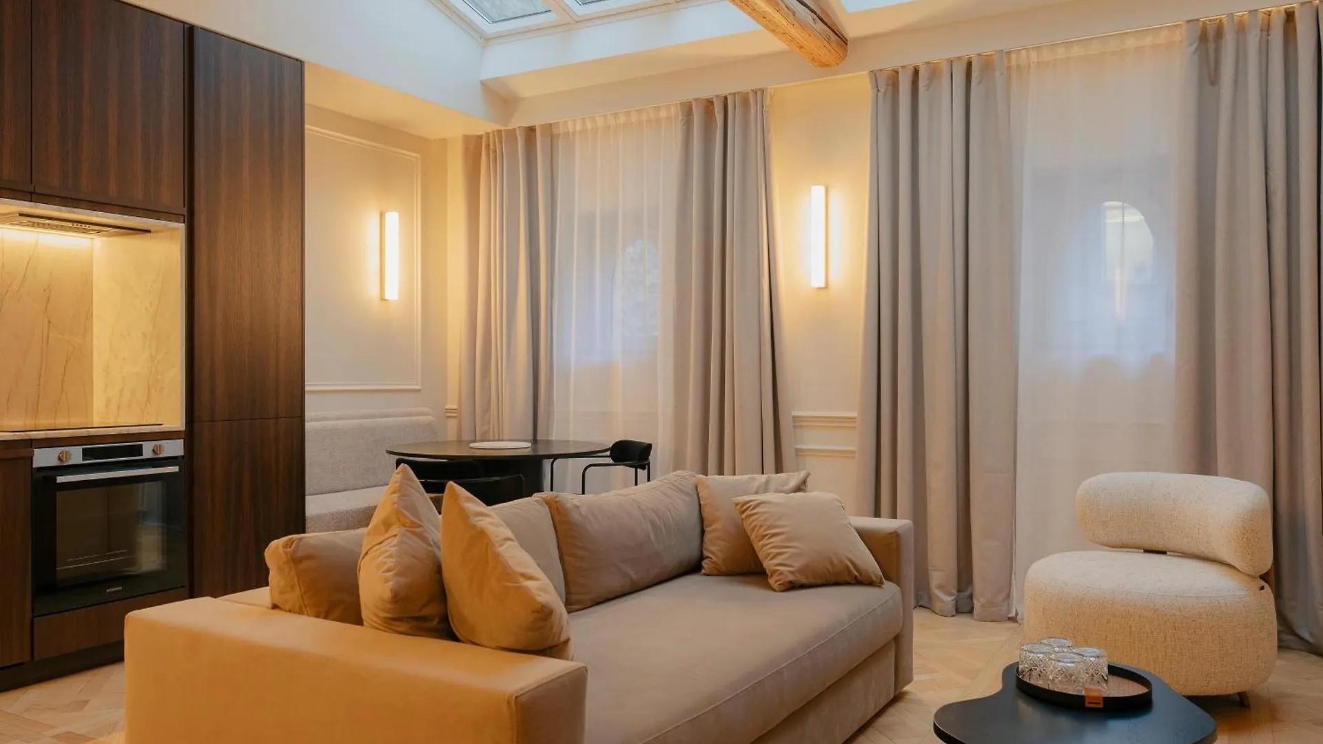 Maison Iena - Serviced Apartments On Champs Elysees パリ